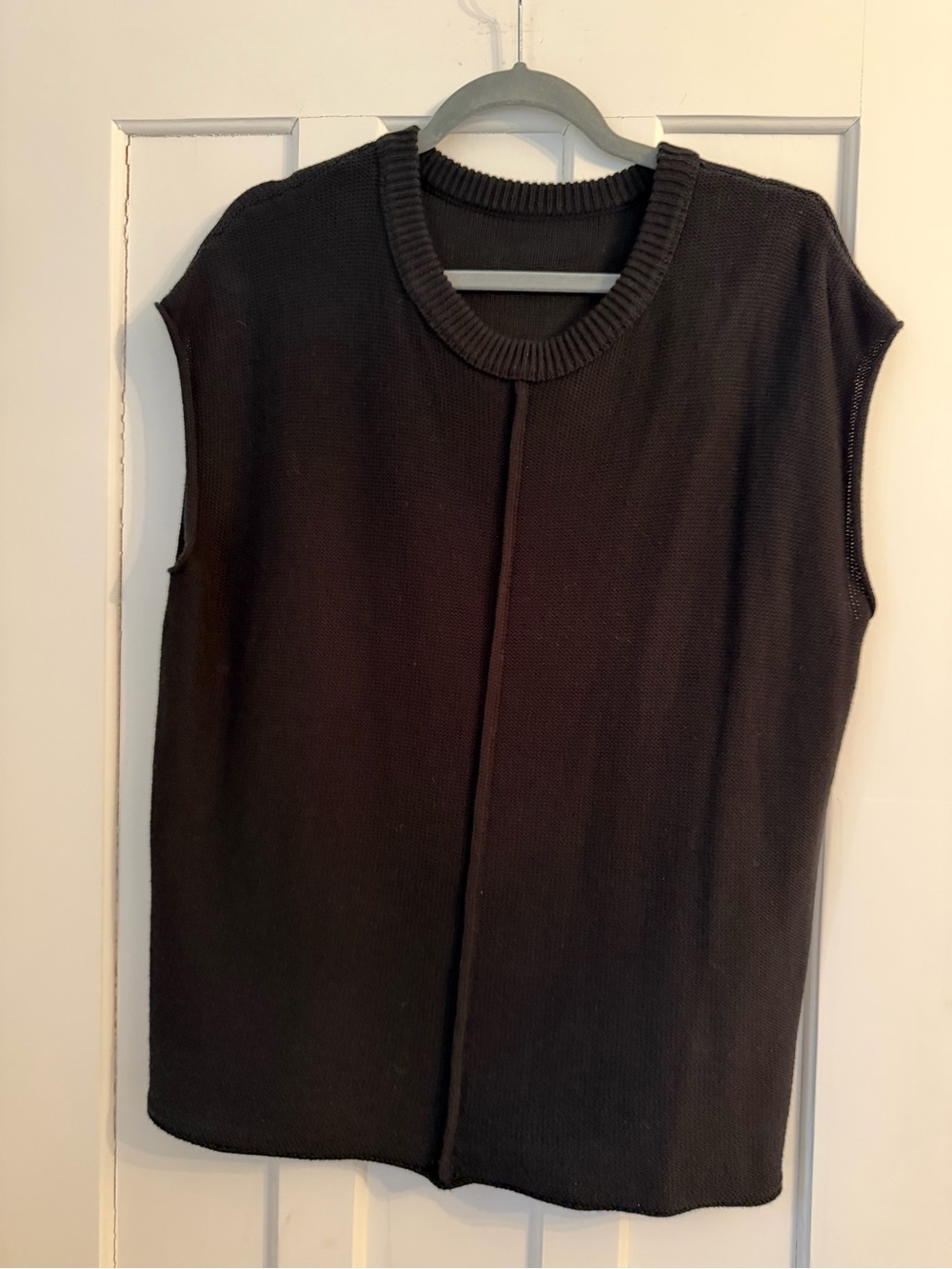 Classic Black Sleeveless Knit Top